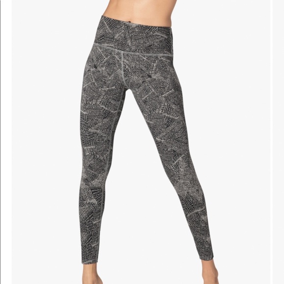 Beyond Yoga Pants - Beyond Yoga Fossilized High Waisted Midi Legging Beyond Yoga Pants - Beyond Yoga Fossilized High Waisted Midi Legging